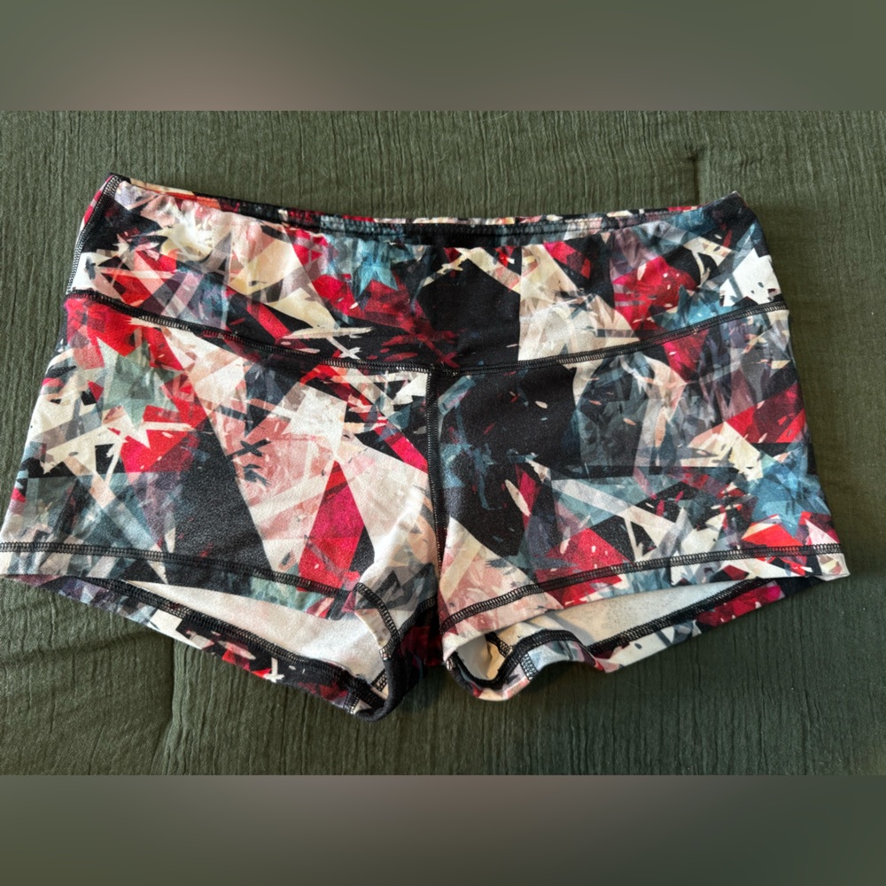 Fleo Multicolor Geometric Activewear
